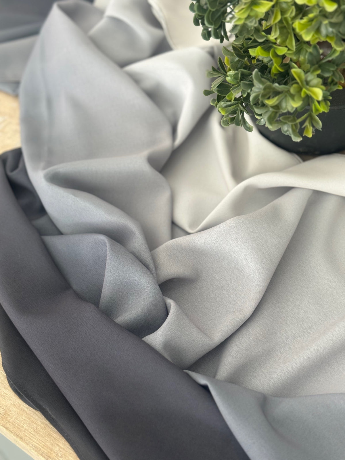 Graphite ~ Premium Ombre — view 6