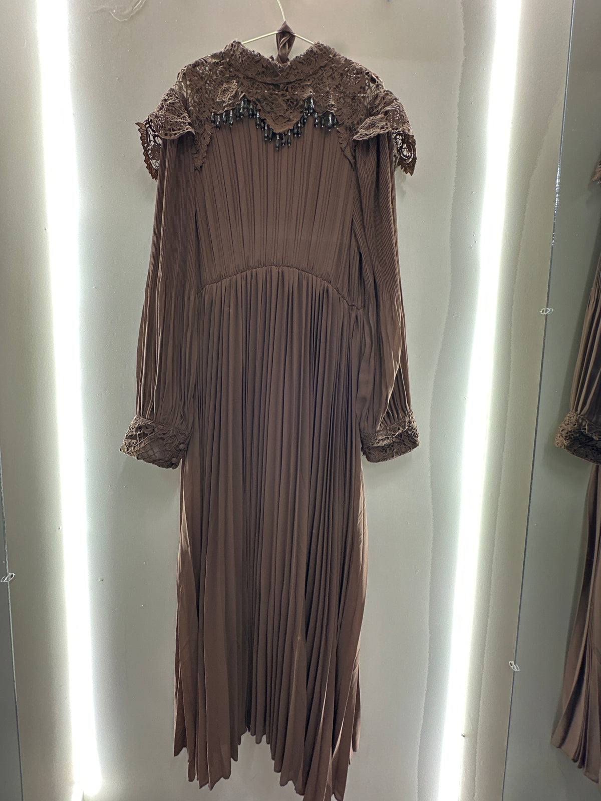 Rosé Chantilly Pleated Dress