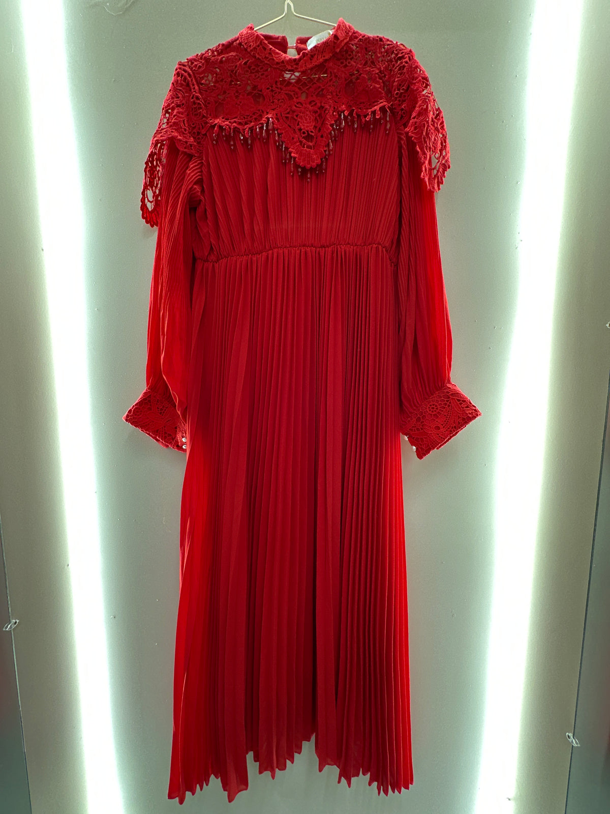 Rosé Chantilly Pleated Dress