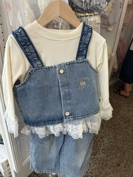 Chanel girls jeans white