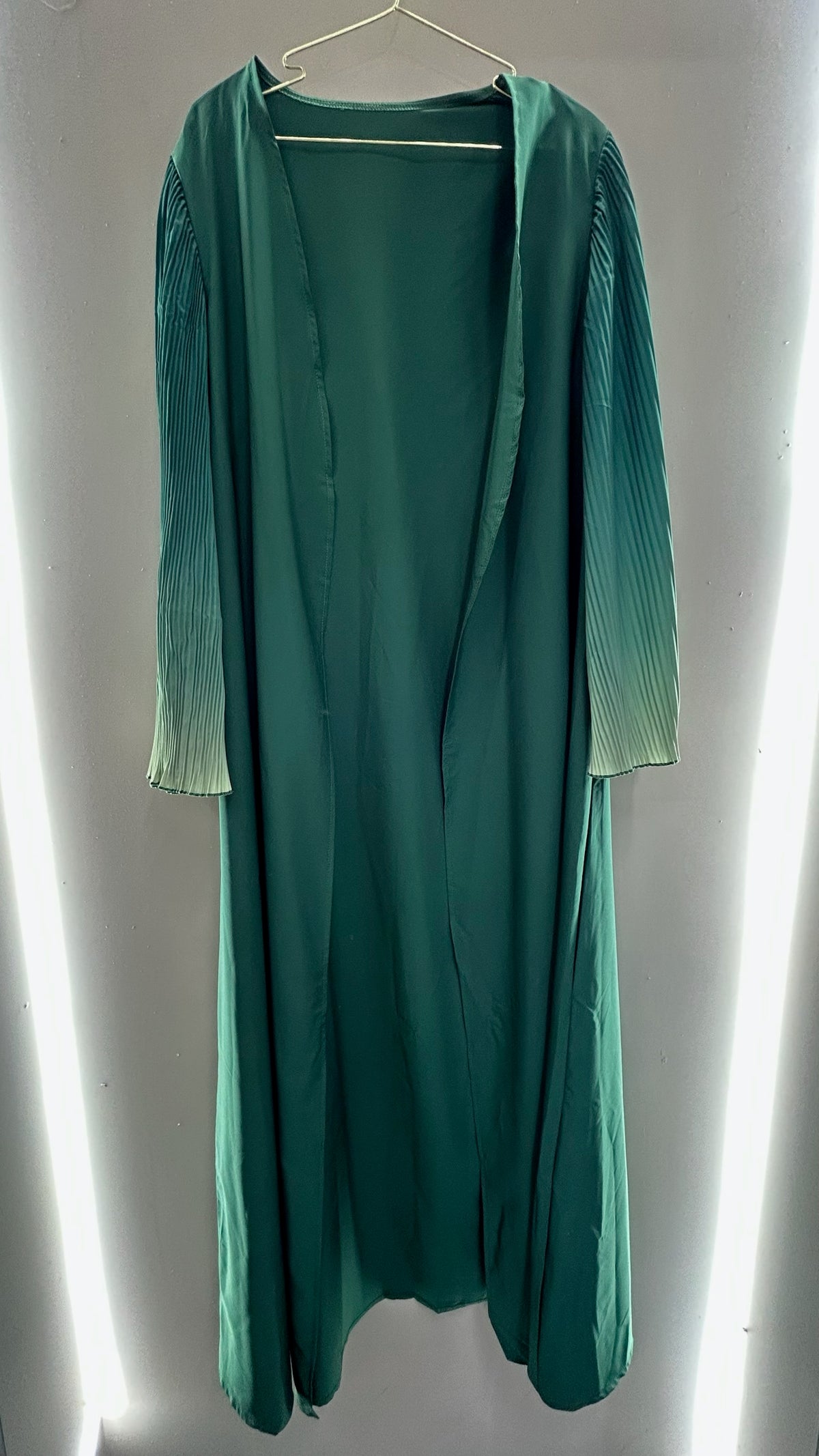 Pleated Sleeve Open Abaya