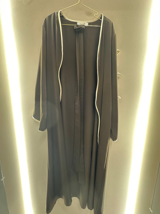 Scallop Trim Bow Sleeve Abaya
