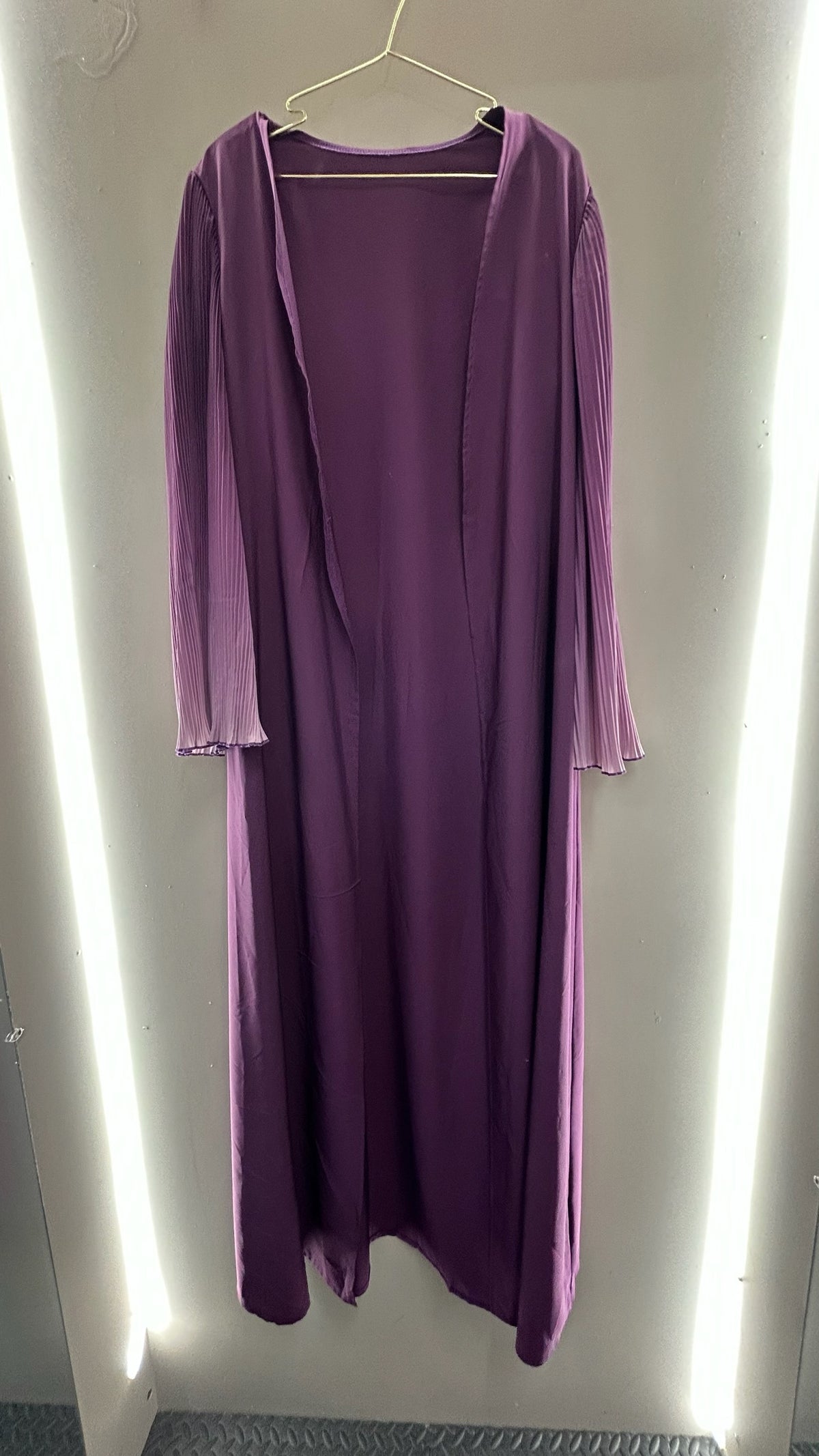Pleated Sleeve Open Abaya