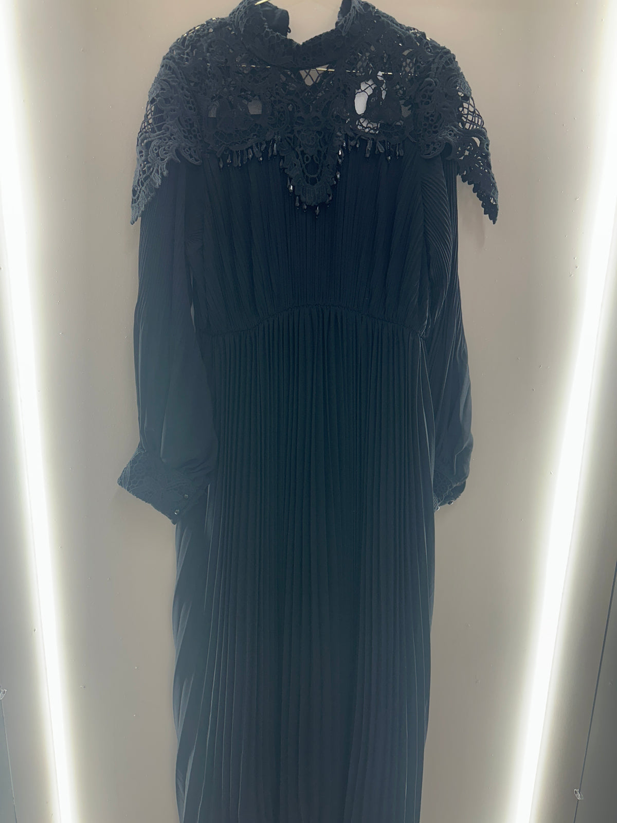 Lace Elegance Pleated Maxi Dress