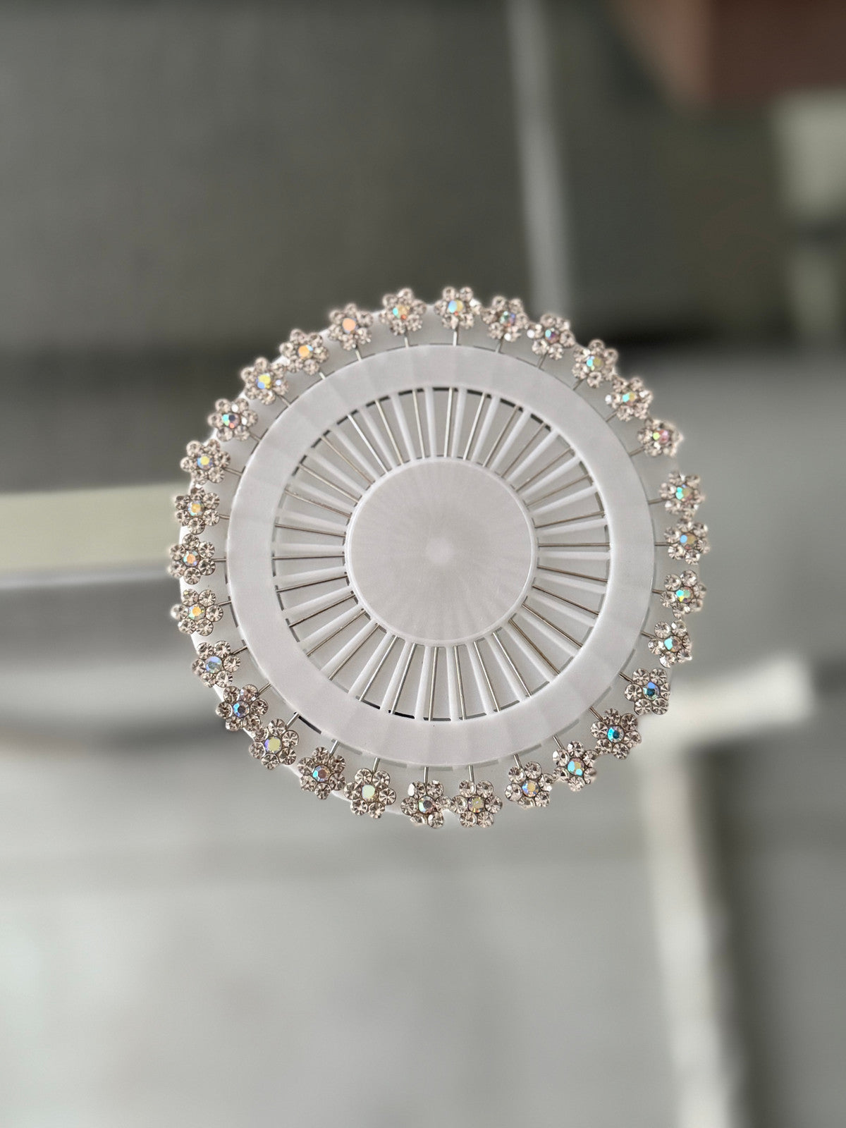 Pearl Detail Hijab Pin Wheel