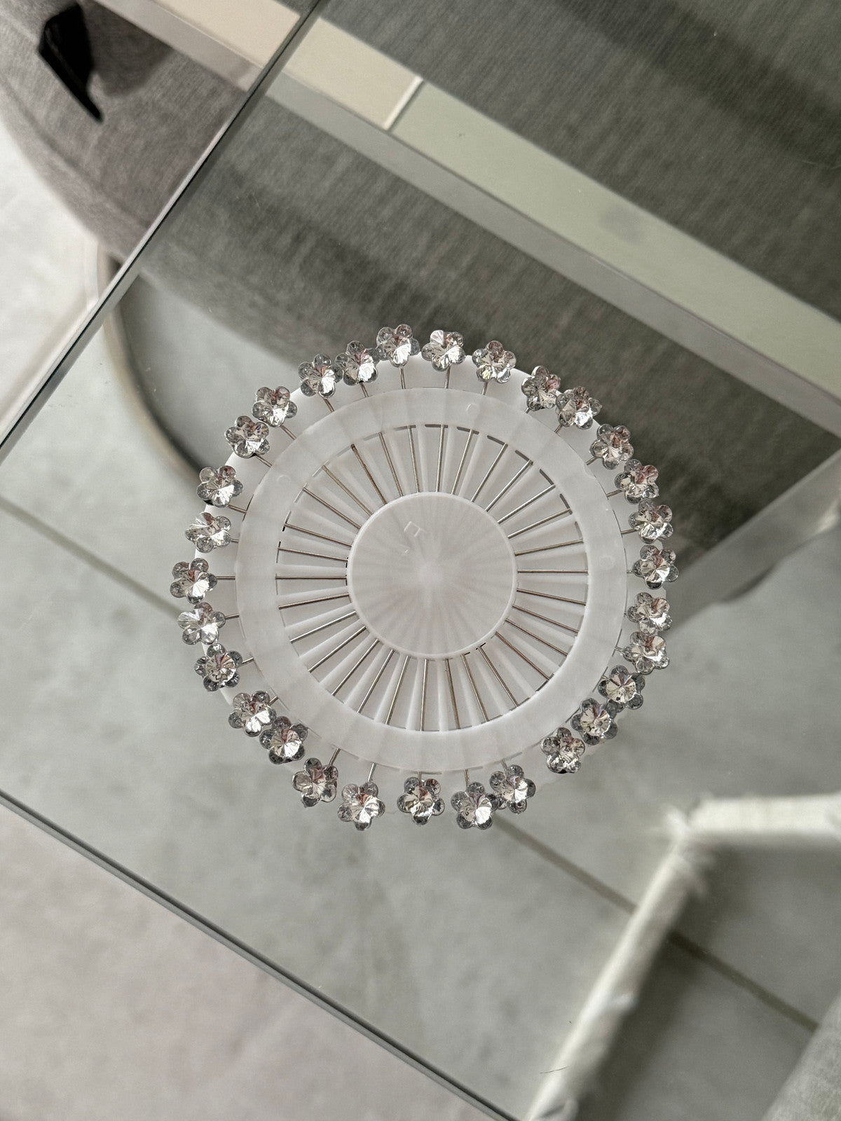Clear Crystal Hijab Pin Wheel
