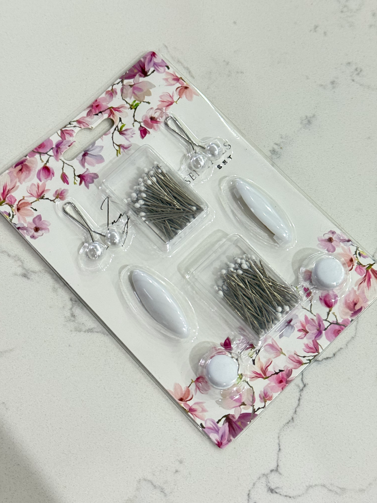 Inayah Essentials Kit