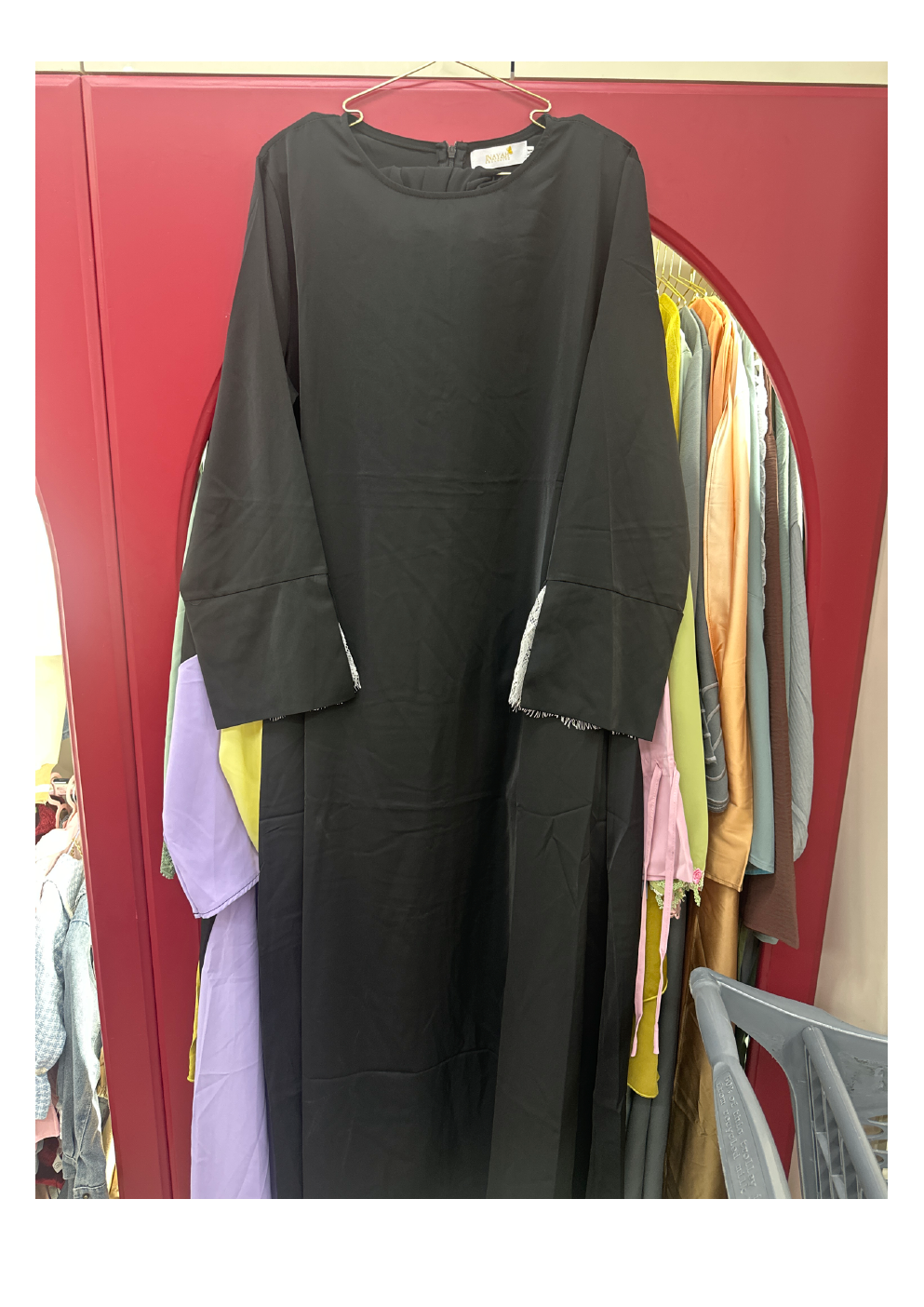 Minimal black abaya product photo