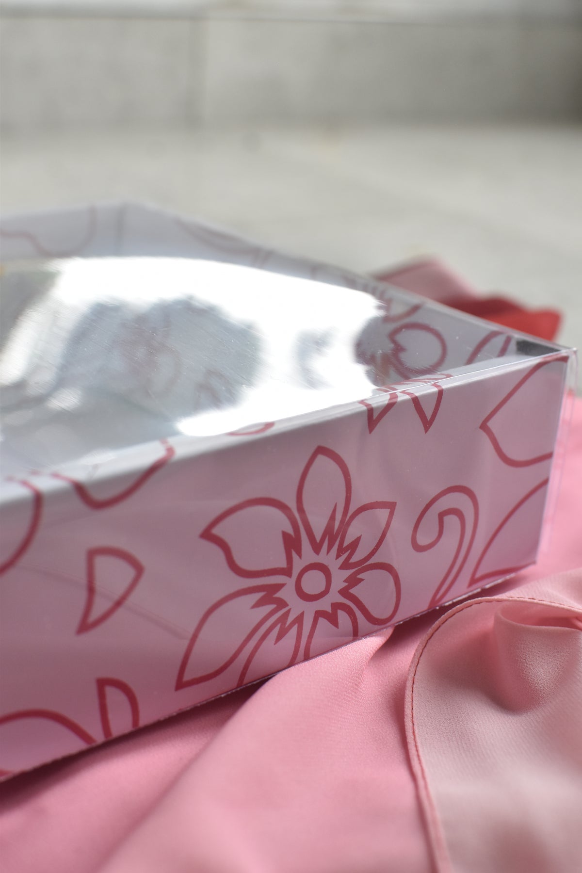 3 scarves box & ribbon Gift Set — view 2