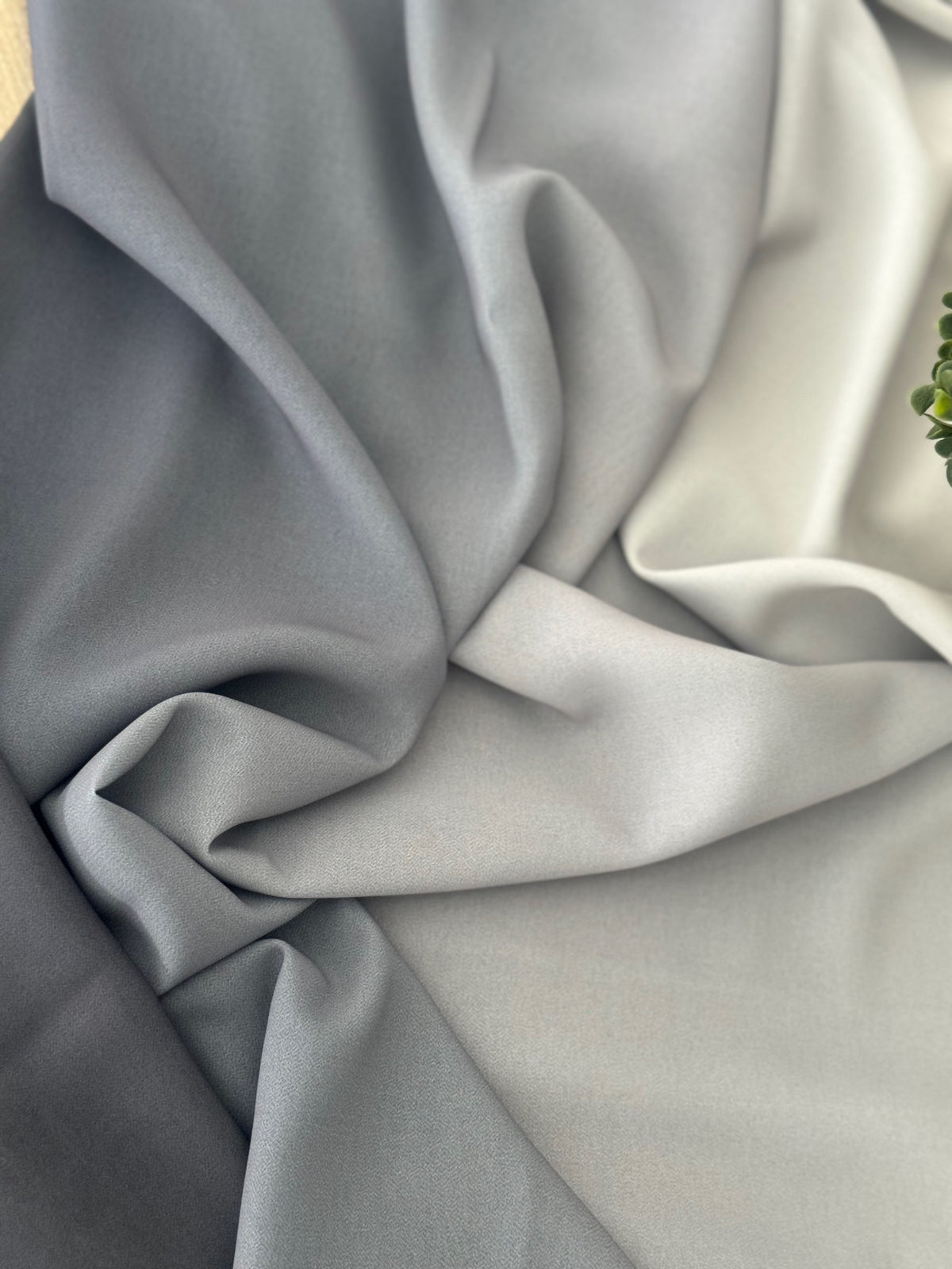 Graphite ~ Premium Ombre — view 2