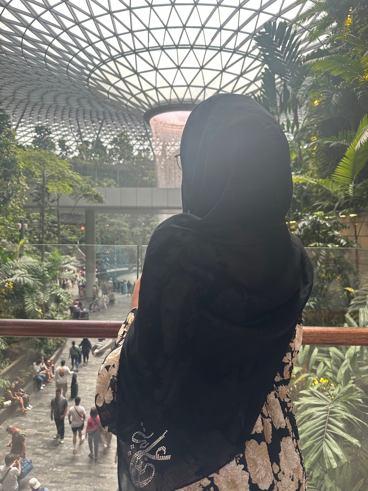 Inayah Black  (Saudi / Japanese chiffon) — view 6