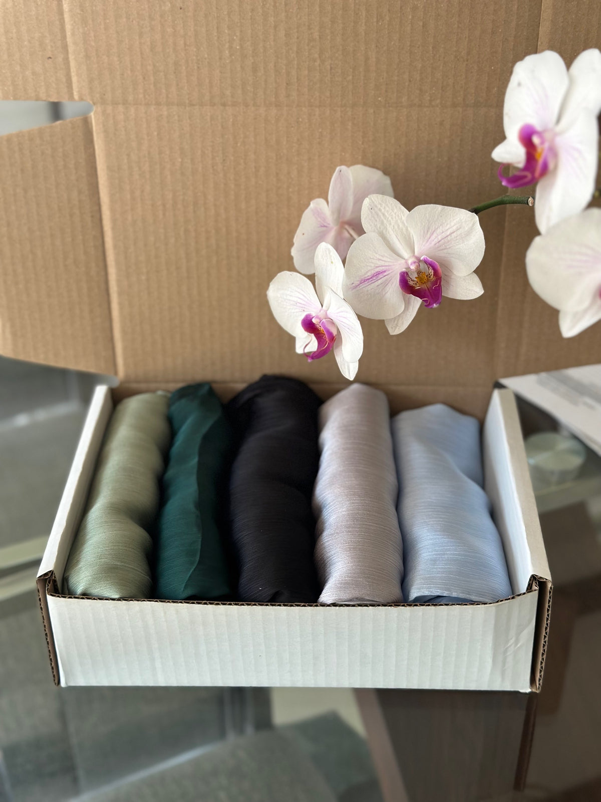 SET OF 5 NON SLIP SATIN — view 3