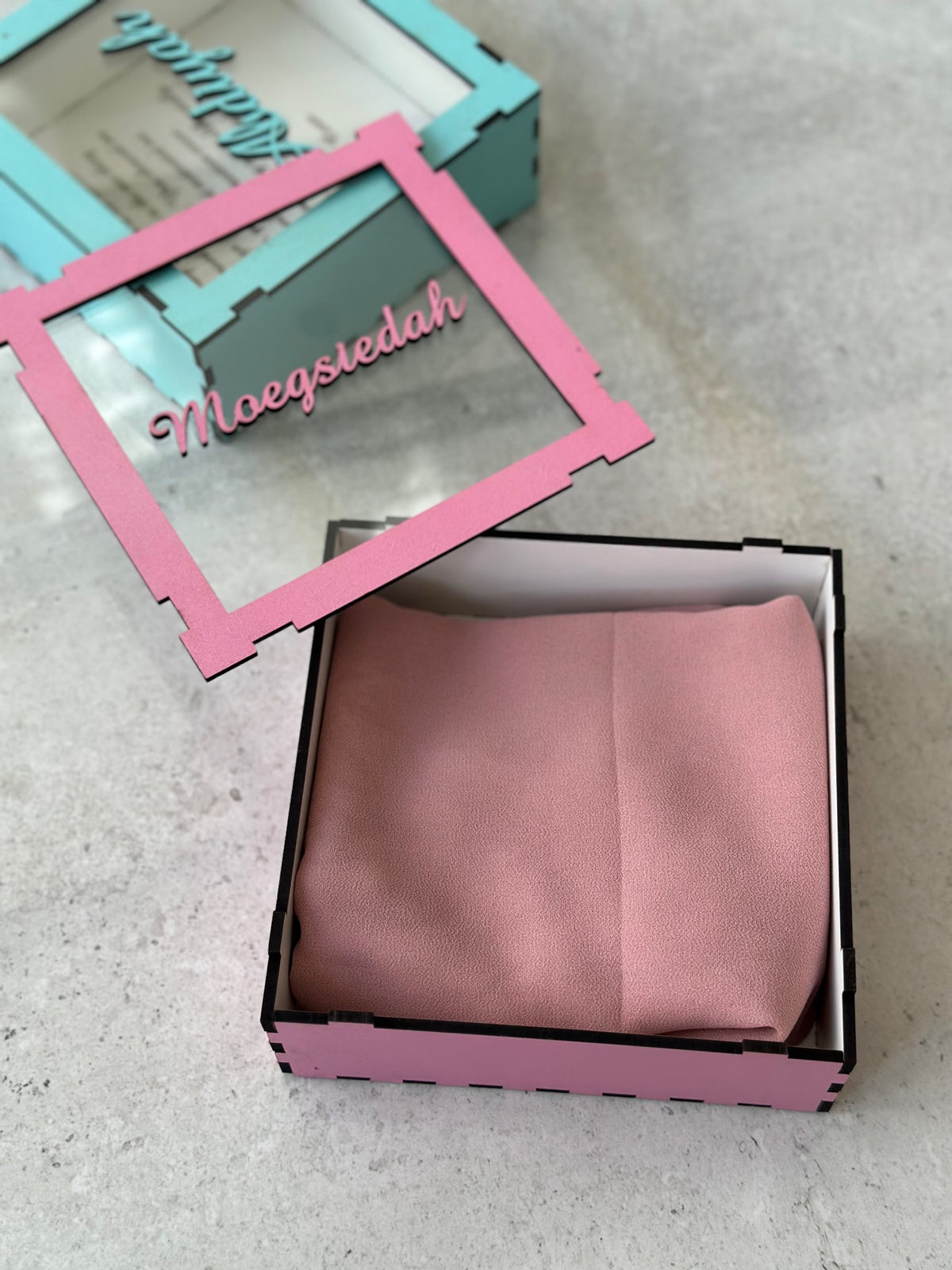 SCARF & BOX SET — view 2