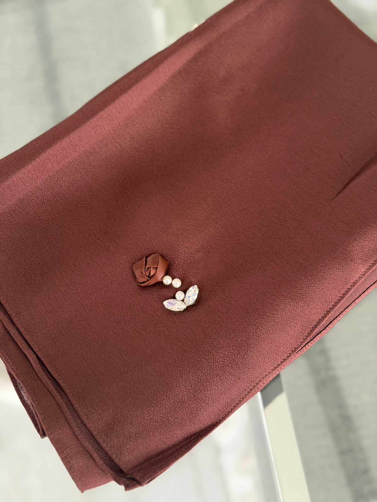 Beaded Non slip satin — view 5